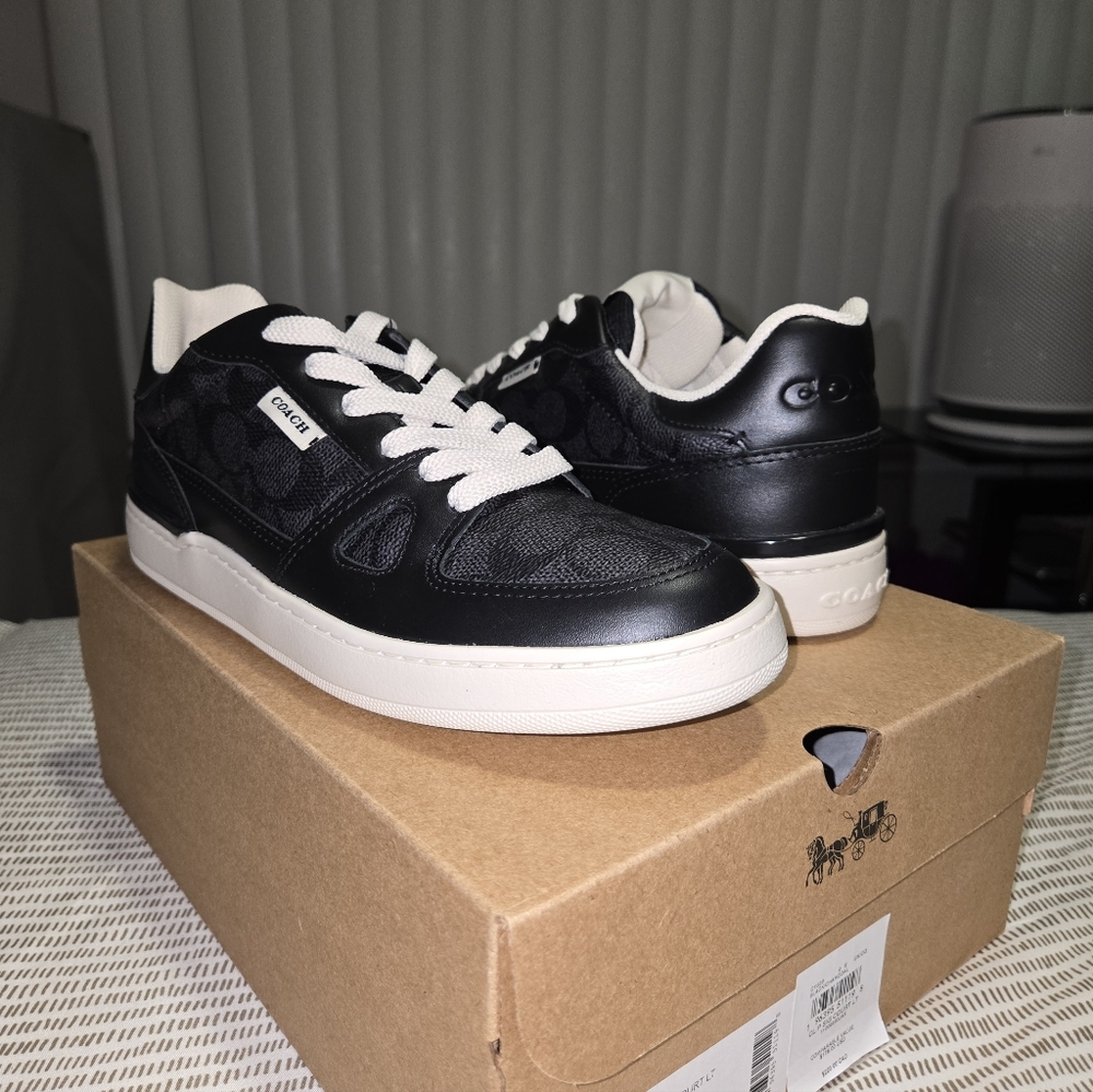Coach Men's Black and White Casual Sneakers Clip Court